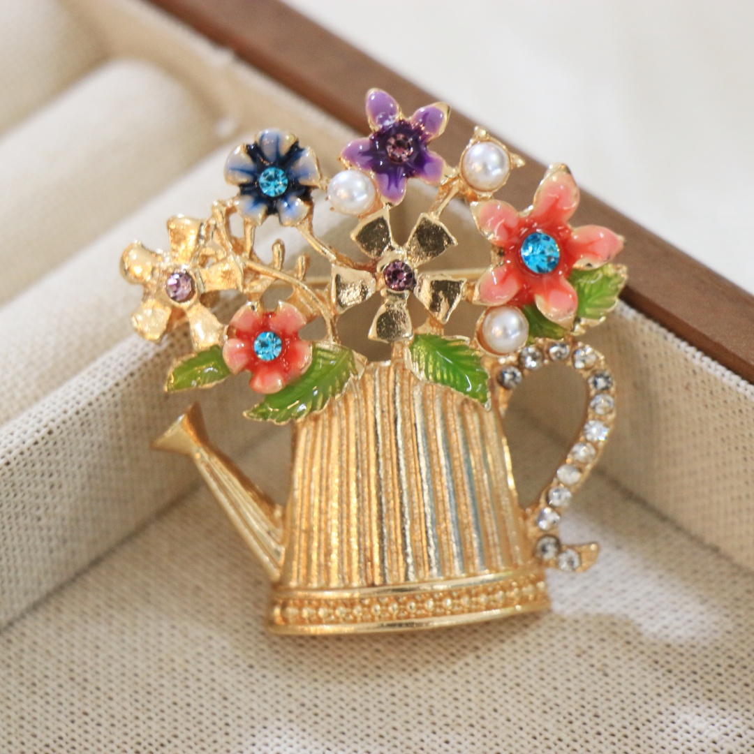 Men Accessories Bouquet - بروش باقة الزهور الباروكية الفاخرة للرجال