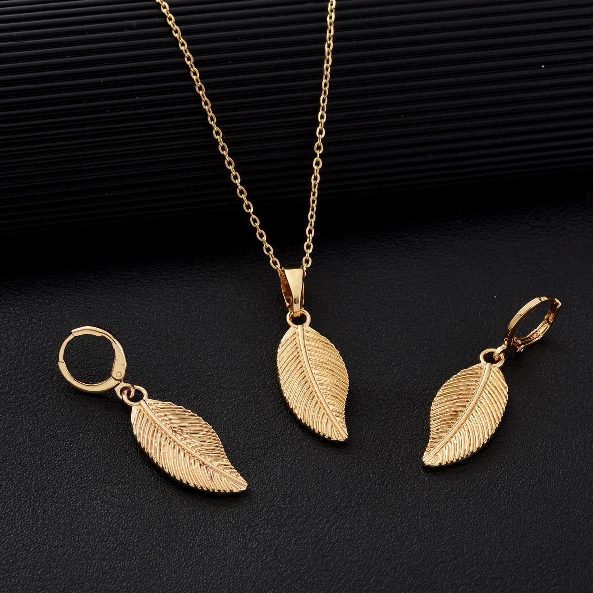 Men Accessories In Dubai - الأفريقية دبي إثيوبيا الذهب اللون طقم