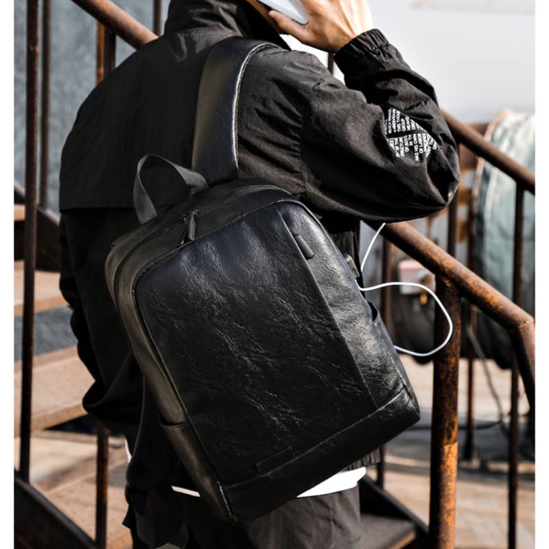 حقيبة ظهر عصرية للرجال من جلد  - مراجعة Men'S Accessories Backpack وسعره